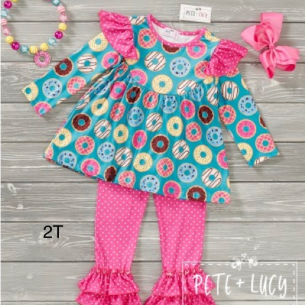 2 piece pants set.